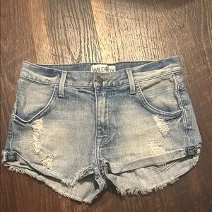 Wild fox women’s jean shorts size 25